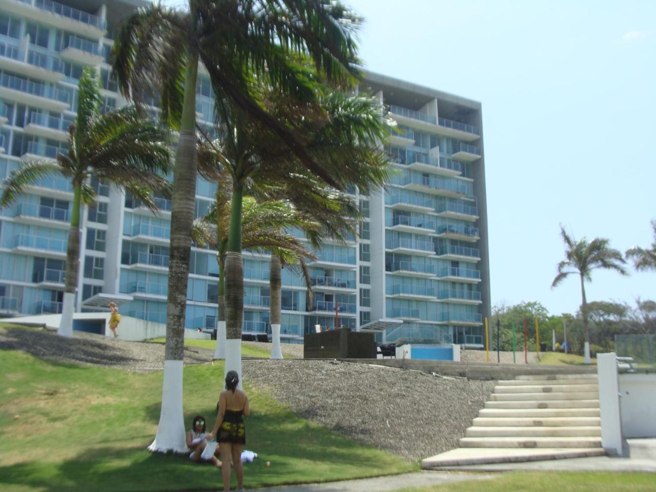 Apartamento En Balabeach Maria Chiquita In Front Of The Beach 2Hab Colón Kültér fotó